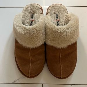 Minnetonka women's suede sheepskin slippers sz 10